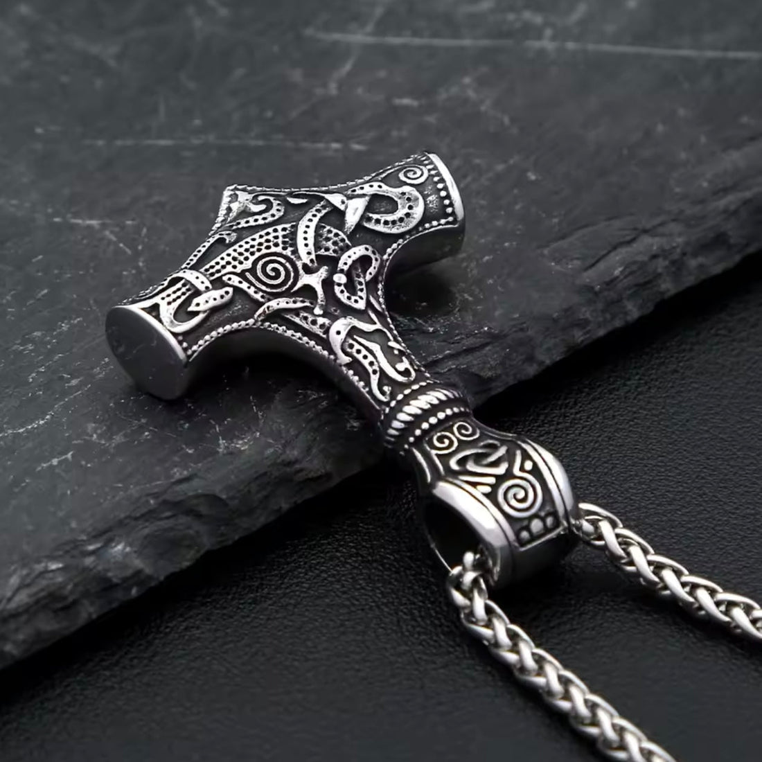 Viking Thor's Hammer Pendant Necklace (Antique Silver)